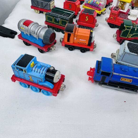 25 Thomas & Friends Die-Cast Metal Lot Sodor 2002 2004 2006 Bee Zoo - Picture 5 of 11